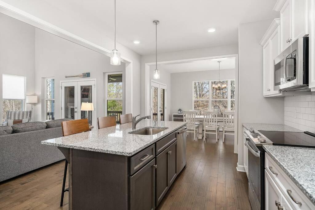 Beautiful Home With Lake And Marina Access, Firepit, Golf Cart Included Estill Springs 외부 사진